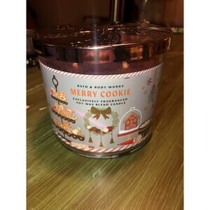 Bath & Body Works NEW 3-Wick Merry Cookie Candle 14.5oz